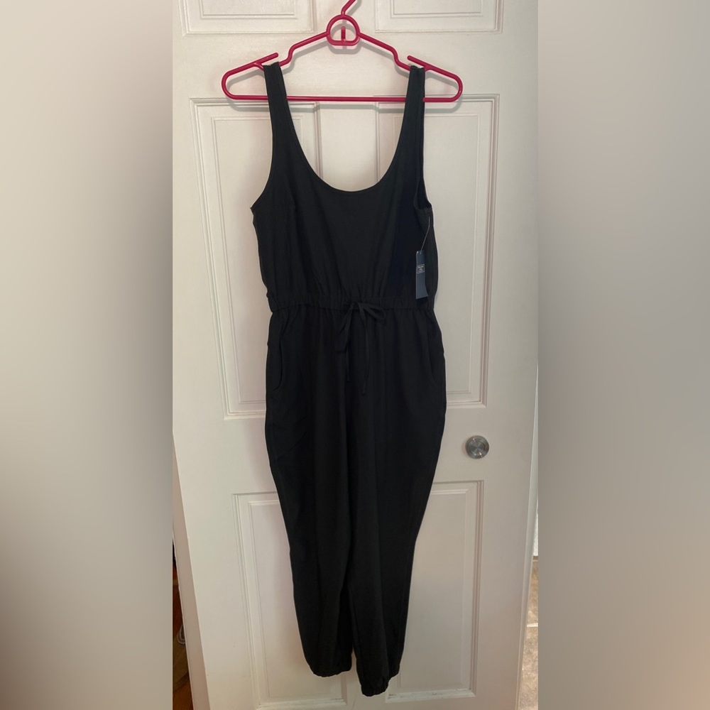 Abercrombie travel jumpsuit - Picture 3 of 3